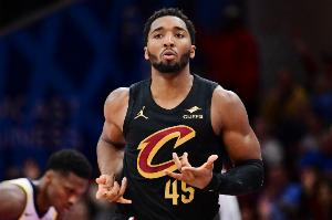 骑士本赛季前20场12胜8负 上赛季17胜3负&开局15连胜并列历史第二