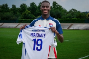 如愿以偿！尼亚卡特曾表示想碰法国，最终塞内加尔与法国同组