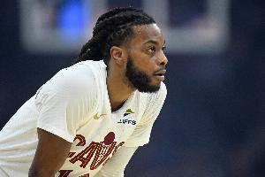 15中6得17分！加兰：我们全场要保持斗志活力 打出真正的骑士篮球