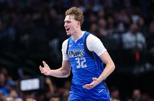 曾令旭：弗拉格已经适应得差不多了 独行侠真就只等欧文了