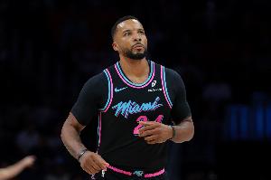 鲍威尔：对手都在研究我们的打法 他们试图拖慢我们的节奏