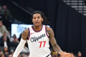 能打的全送走！别只盯着鲍威尔喷了 被快船白送的波特现已场均21+