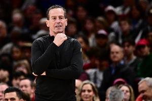 阿特金森：对手在禁区篮下予取予求 过去10场我们防守一直很糟糕