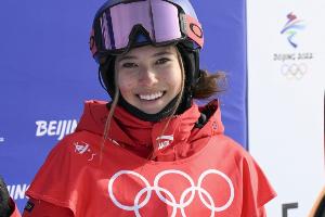 谷爱凌胜利秘诀：训练全力以赴，比赛从容无畏