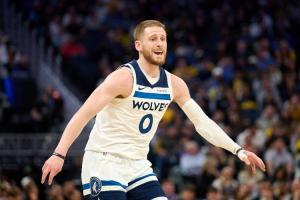 记者：尼克斯有意再引进迪文 森林狼开出多份要价 双方没达成协议