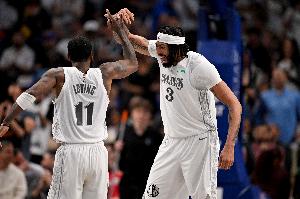 浓眉：欧文会一直在场边指导我们 我们迫不及待希望他能回归