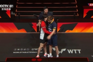 王楚钦半决赛退赛、林诗栋输给张本智和，国兵无缘争夺男单冠军