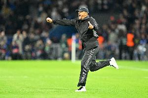 拜仁近12年最后一场德甲主场比赛全部取胜，近37年保持不败