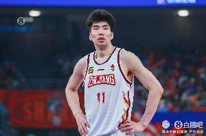 解说：没有余嘉豪后浙江攻防两端都受影响 这赛季宁波气质不同了