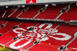 猜猜是什么好事？曼联官博：突发事件，中国结闪现梦剧场？！