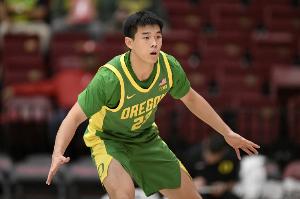 俄勒冈大学主帅：林葳出手太快 选择糟糕 之前打CBA不重视防守