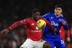 意媒：那不勒斯需要先确定冬窗预算，然后再向曼联报价梅努