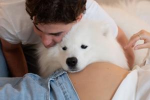 一家四口🤰🏽小蜘蛛晒女友孕照：儿子阿马德奥即将“首秀”