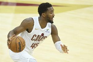 茂来！米切尔中投绝杀失手 骑士和黄蜂进入加时