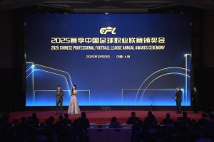 实至名归！27球5助的卡扎伊什维利荣膺2025赛季中超最佳球员