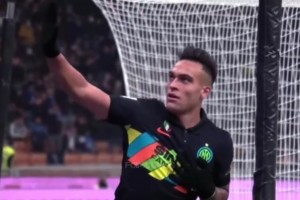 绝对的大场面先生！劳塔罗精彩进球集锦！和卢卡库配合默契！